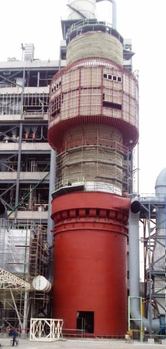 Fabricación de equipos de gran escala para almacenamiento y procesamiento industrial