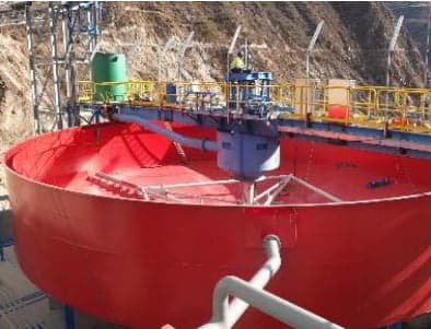 Espesador de 21 m y equipos auxiliares