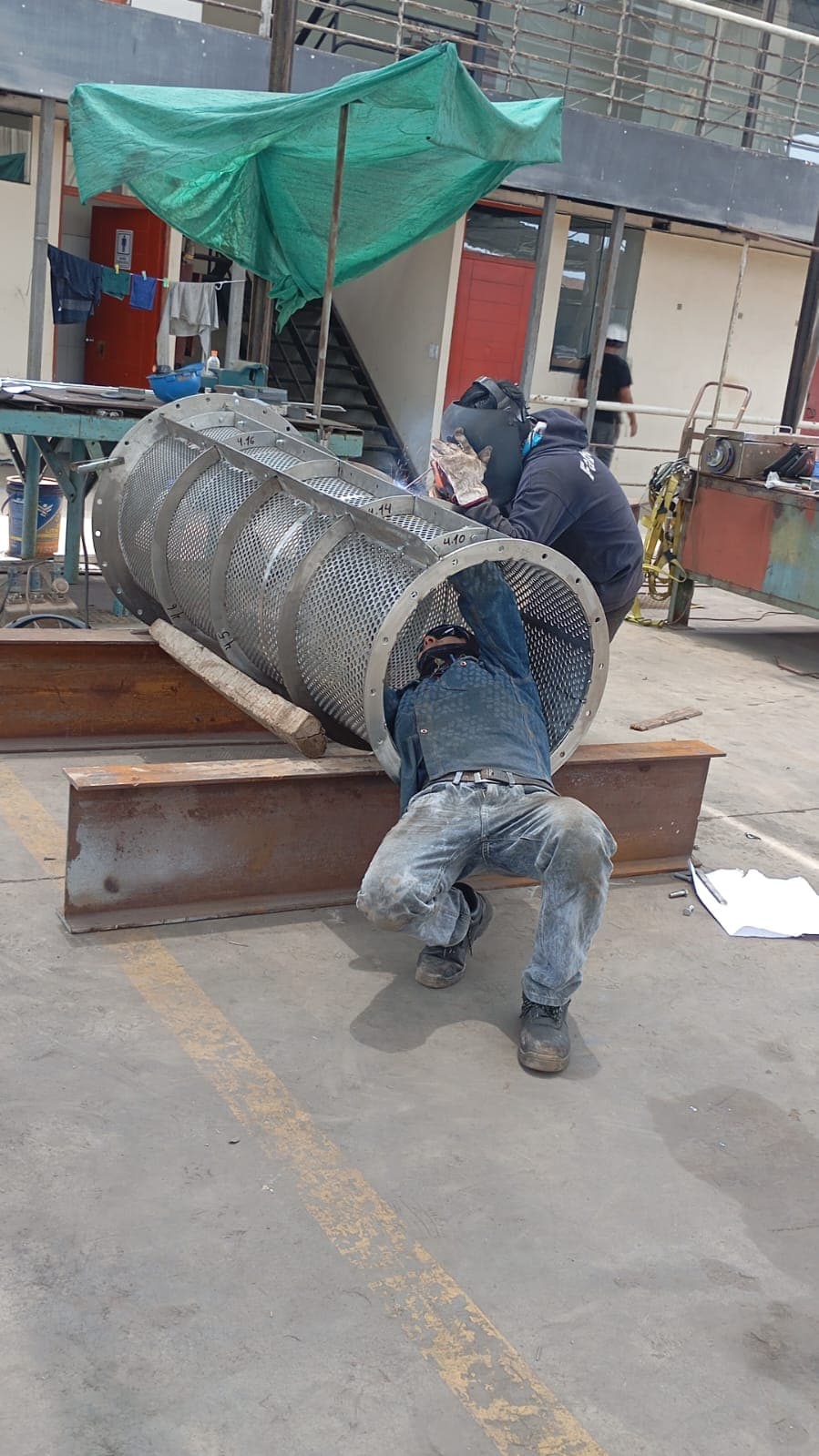 Fabricación de estructuras metálicas en taller